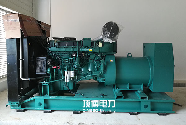 300KW沃爾沃柴油發(fā)電機組 300KW沃爾沃柴油發(fā)電機組