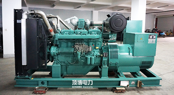 300KW里卡多柴油發(fā)電機(jī)組 300KW里卡多柴油發(fā)電機(jī)組