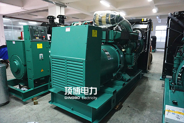 柴油發(fā)電機組 柴油發(fā)電機組