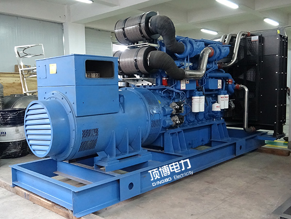 柴油發(fā)電機組 柴油發(fā)電機組