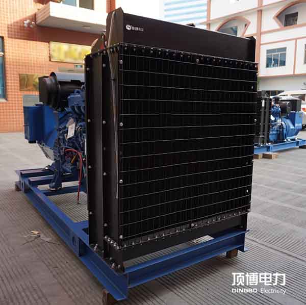 柴油發(fā)電機散熱水箱 柴油發(fā)電機散熱水箱