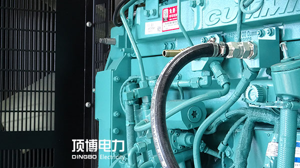 柴油發(fā)電機組 柴油發(fā)電機組