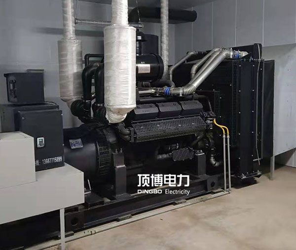 上柴發(fā)電機因缺水過熱時不可立即注入冷卻液！