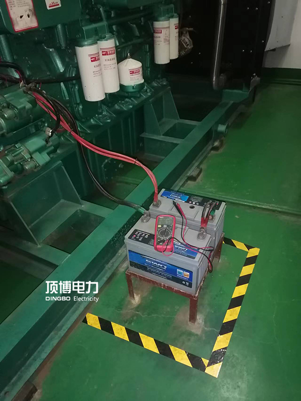 柴油發(fā)電機組起動蓄電池達(dá)到一定的時期必須更換